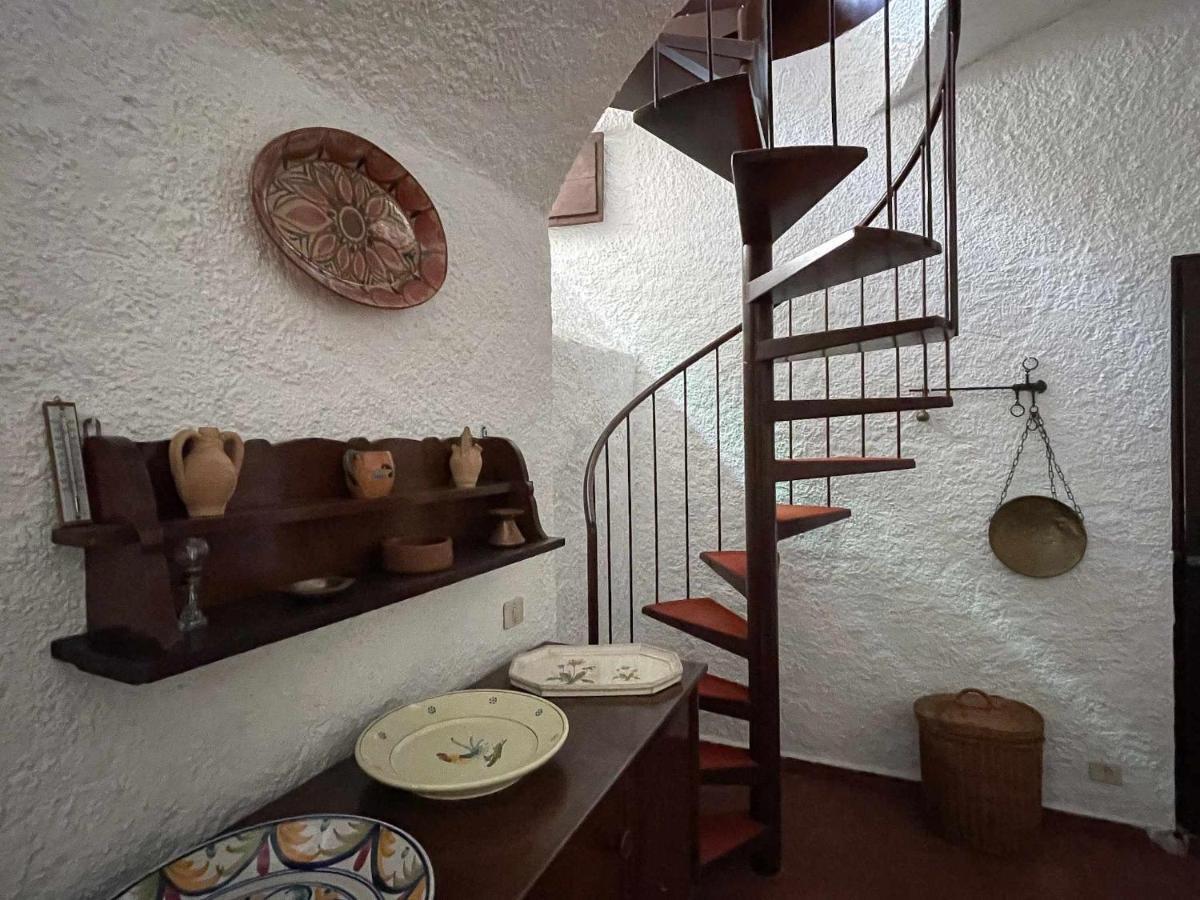 Il Convento Ancient Apartment With Private Garden 贝拉焦 外观 照片